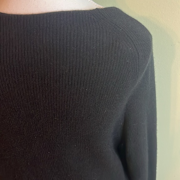 Vineyard Vines black Wool Cashmere blend Knit Wrap Cardigan Sweater, size medium - Picture 11 of 17